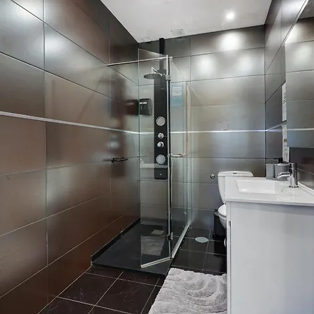 Апартаменты Vitoriahouse - Your Little Corner Вила-Нова-ди-Гая