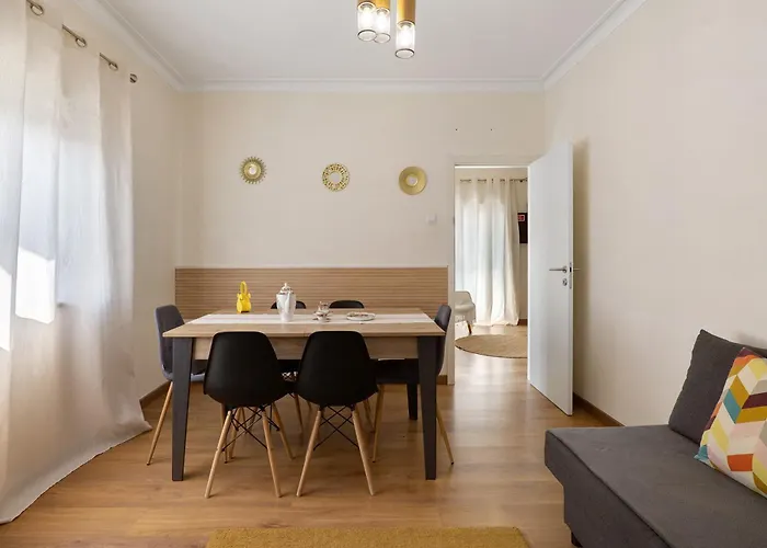 Vitoriahouse - Your Little Corner Apartment